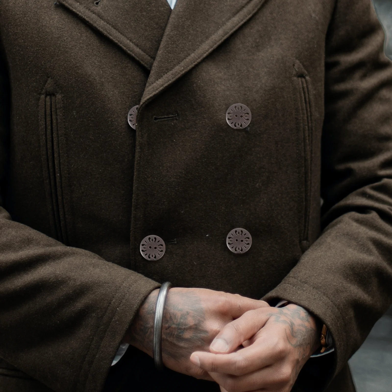 

50Pcs Wood Buttons for DIY Sewing Crafts Small Coat Button Replacement Vintage-Style Garment Accessories Wood Buttons for DIY