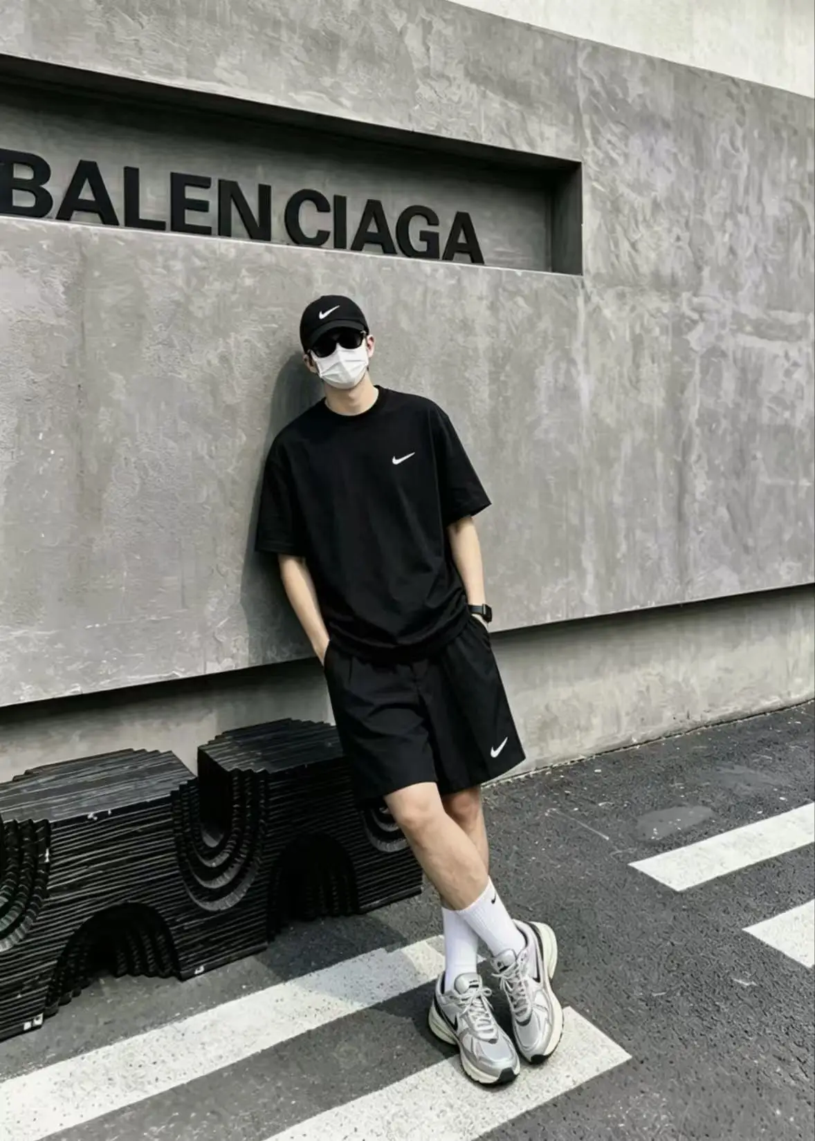 Nike Sportswear Dri-FIT Logo Crew Neck Short Sleeve T-Shirt & Football Shorts Casual Sportswear Set BV0508-010/BV6855-010