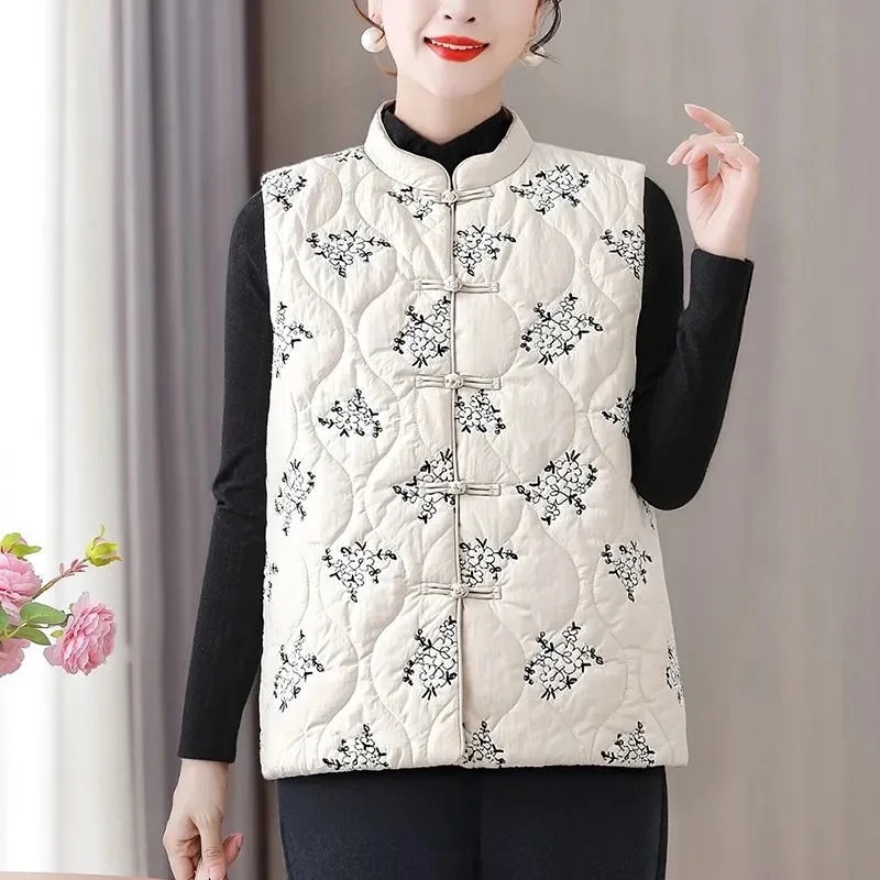 

Heavy Embroidery Buckle Down Cotton Vest Women National Wind winter New Sleeveless Retro Waistcoat Warm And Comfortable Coat Lad