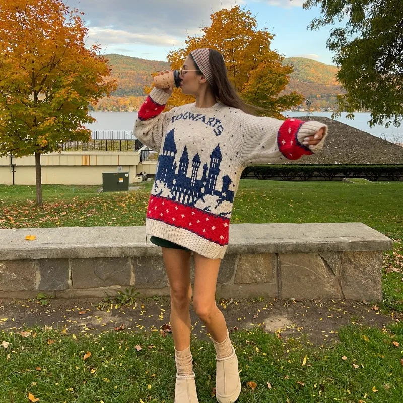 

Autumn and Winter Loose and Fashionable Versatile Round Neck Sweater, Christmas Lazy Contrasting Color Women's Clothing