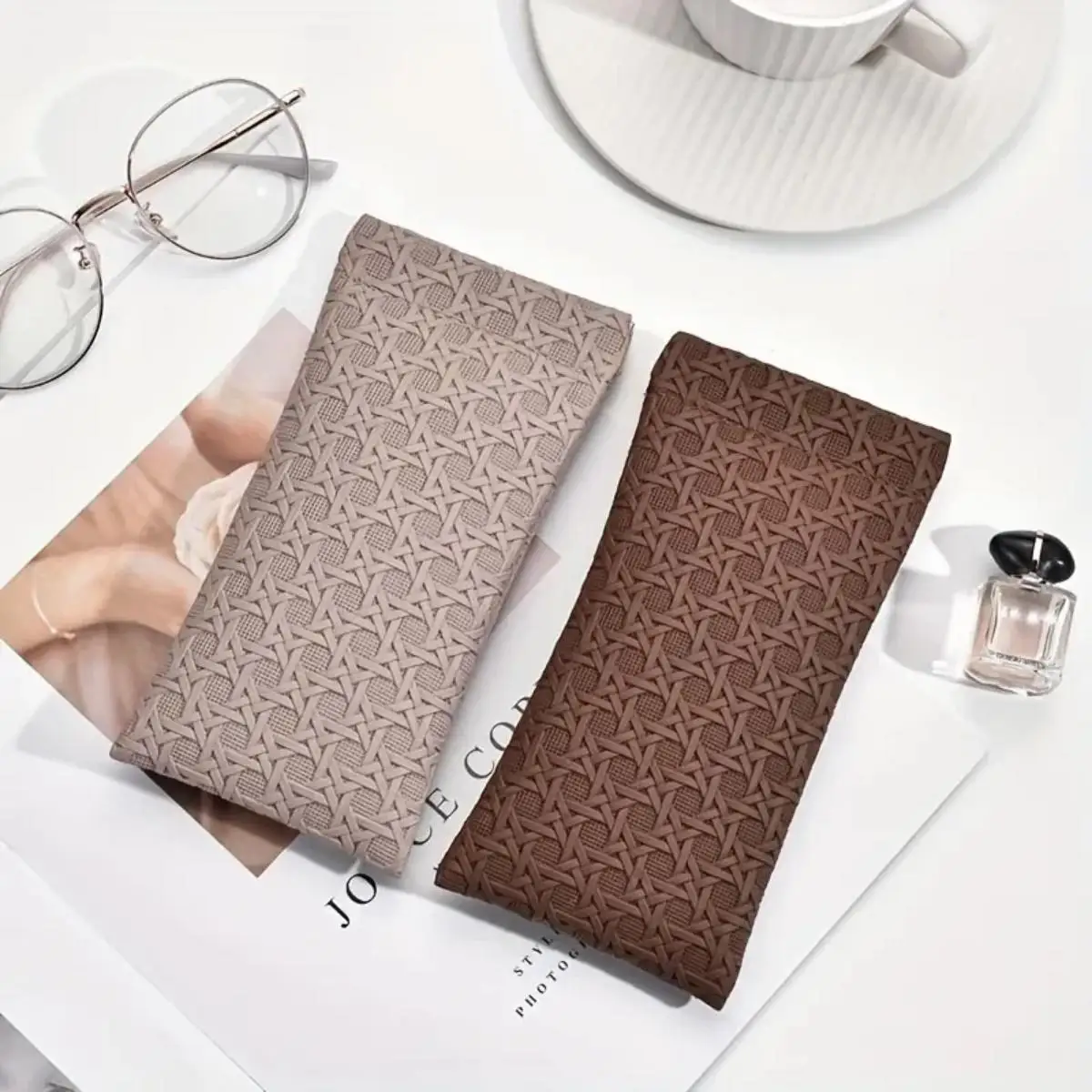 1pc Minimalist Elegant Trendy Glasses Pouch Woven Texture PU Leather Portable Sunglasses Storage Box Durable Protective Containe