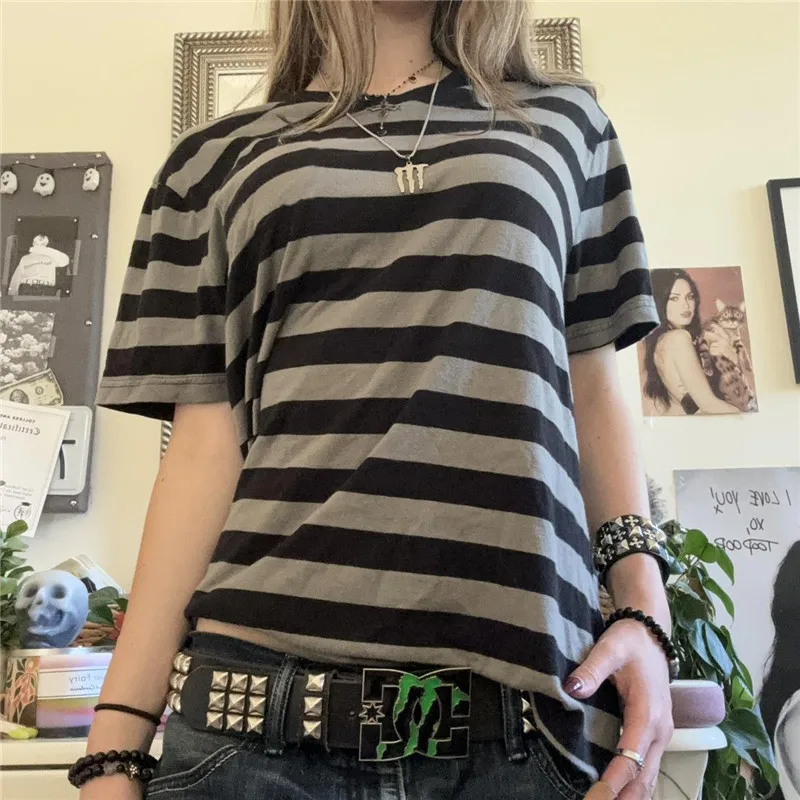 Y2k Grunge Emo Striped Tee Womens Vintage Clothes Casual V Neck Short Sleeve Pullovers Crop Tops Skater 2000s Cottage T-shirt