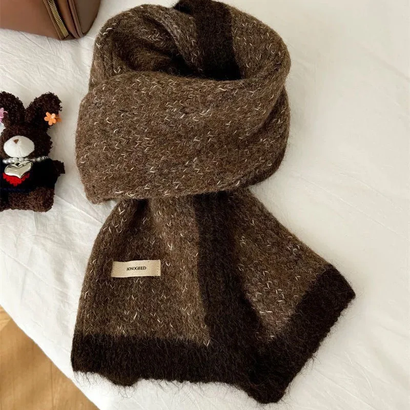 Knitted scarf female models autumn and winter senior sense of hundred with Korean warm students thickened neck protection woolen