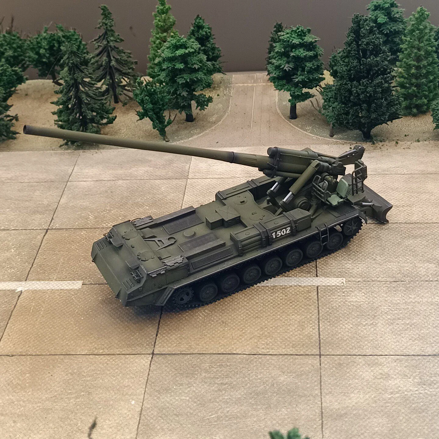 1/72 The Soviet Union 2S7 Self Propelled Gun, Hand-Painted Finished Model Decorative Ornament (Ships in 5-6 Days)