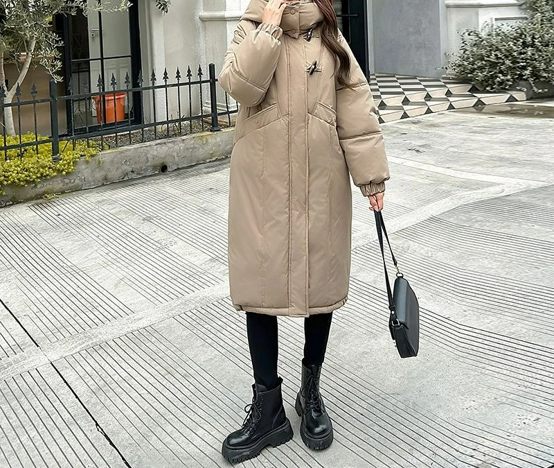 2025 Nuova giacca invernale lunga in cotone da donna, vestibilità ampia e addensata, moda calda e alla moda