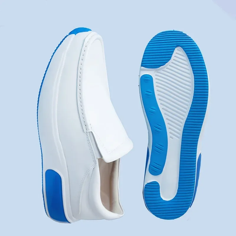 Zapatos de enfermera para hombre, calzado blanco de médico con tacón plano, suela suave antideslizante, para trabajo, primavera y verano, par de cuero transpirable