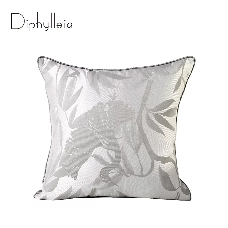 Diphylleia Silhouette Of Crane Bird Jacquard Throw Pillowcase Ancient Chinese Brush Painting Inspired Luxury Cushion Cover 45x45