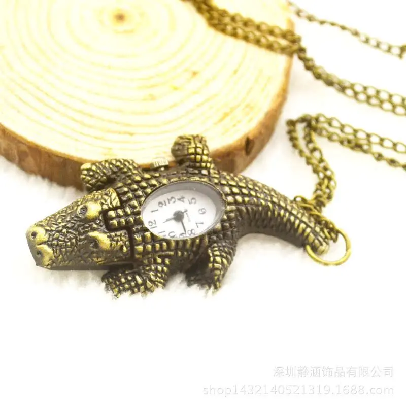 البرونزية الرجعية نمط لطيف الطفل التمساح الكرتون ساعة الجيب الفتيان والفتيات قلادة ساعة الجيب زخرفة مبيعات المصنع مباشرة