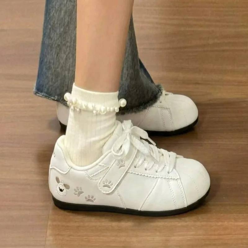 Women Cute Dog Paw Print Sneakers Round Toe Lace‑Up Hook‑Loop Flat Shoes Ladies Sweet Casual Daily Walking Footwear