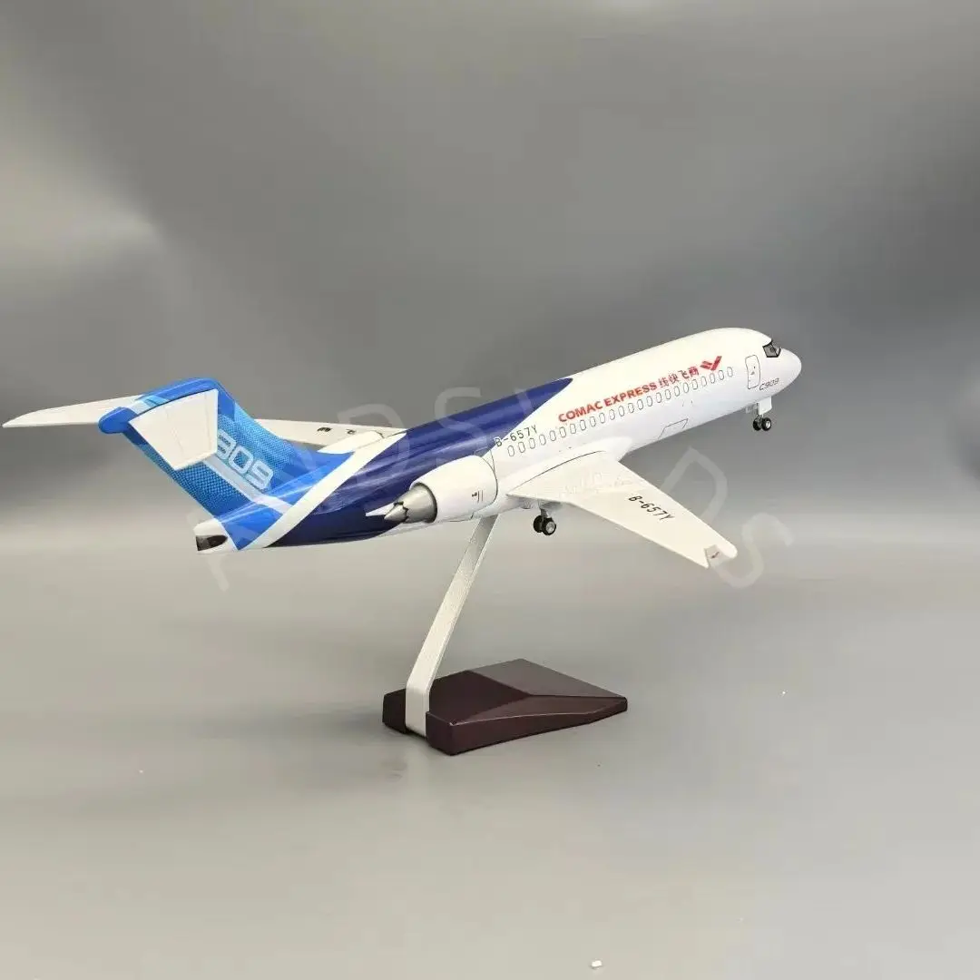 New 47cm desk accessories COMAC EXPRESS C909 Airlines Model Airplanes Scale Aircraft 1/70 Resin Display Suitable Collectible For