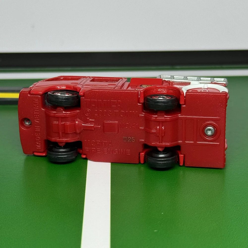TOMICA No.41 Morita motor de bomberos tipo CD-I fundición a presión aleación estática modo de coche colección pantalla niño juguete para regalo