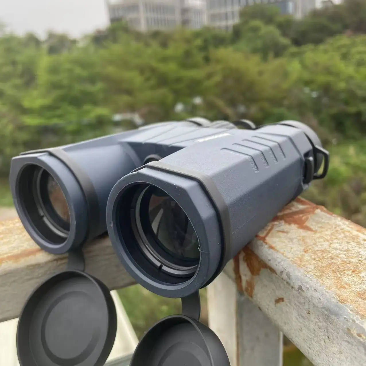 

Телескоп с высоким увеличением 12x42, синий, новый вращающийся окуляр HD с быстрым фокусом, портативный для концертов наблюдения за птицами, спортивных мероприятий Ou