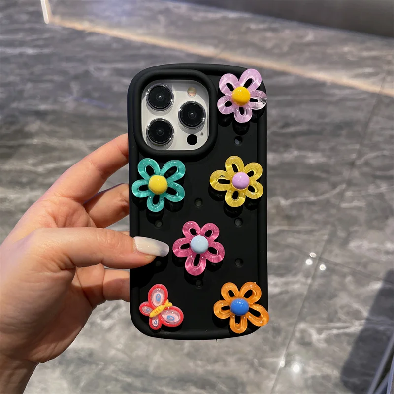 Nueva funda de teléfono con orificio y accesorios de flores tridimensionales para iPhone 11 12 13 14 15 16 pro max