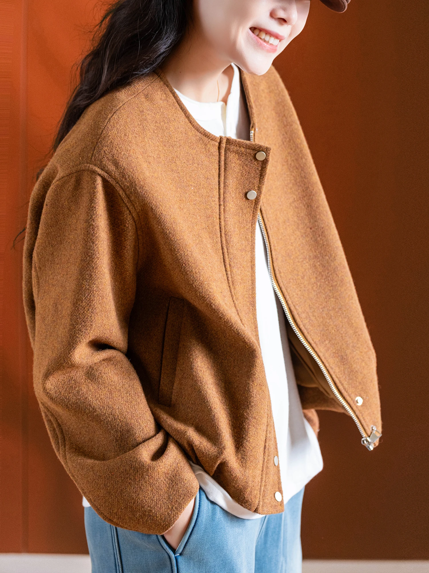 

Корейское длинное пальто-софтшелл для женщин, модная верхняя одежда с круглым вырезом, из смесовой ткани (полиэстер/шерсть), повседневное, на молнии