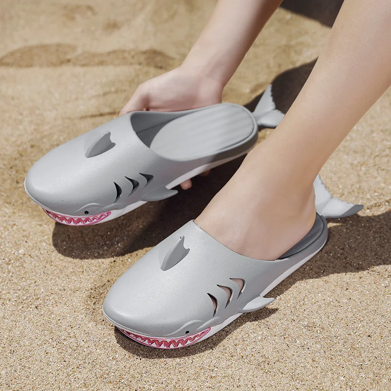 Men Slippers Cute Shark Slides 2022 Summer Home Non-slip Couples Outdoor Beach Slippers Indoor Flip Flops Women PVC Funny Shoes