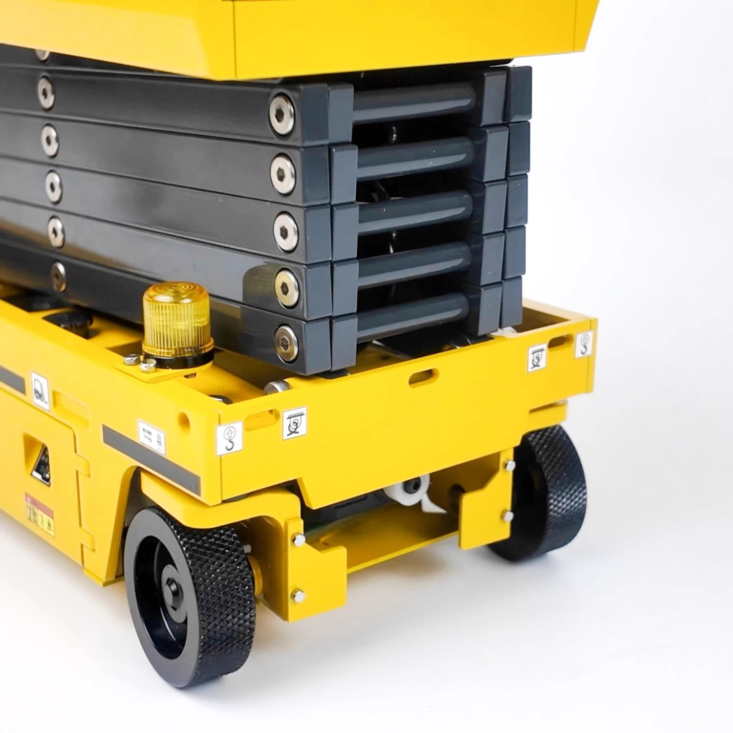 Veicolo idraulico da lavoro aereo RC 1/14 Simulazione in metallo Modello di veicolo da arrampicata Versione RTR con sistema di illuminazione Modello di auto RC giocattolo