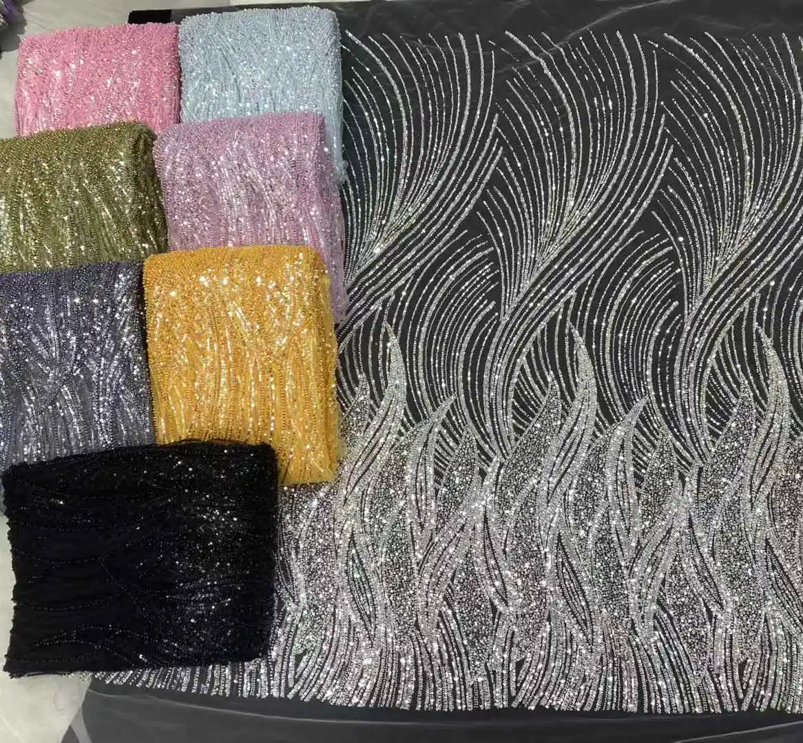 

Luxury Hand Beaded Lace Fabric Bridal Fabric 2025 High-end Wedding Fabrics French Nigerian Sequins Beads Embroidered For Dresses