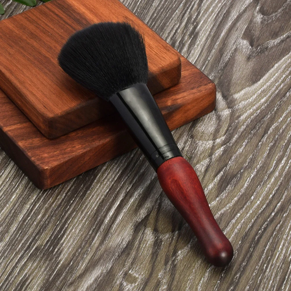 Blusherborstel met houten handvat Premium nylonvezel voor gezichtspoeder Blush-toepassing Natuurlijke afwerking Dagelijkse professionele make-up Dames