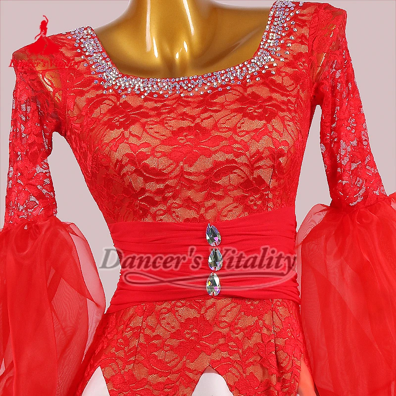 Standaard ballroomdans rode lantaarnmouwen grote schommeljurken hoogwaardige op maat gemaakte volwassen wals tango quickstep prestatiekleding