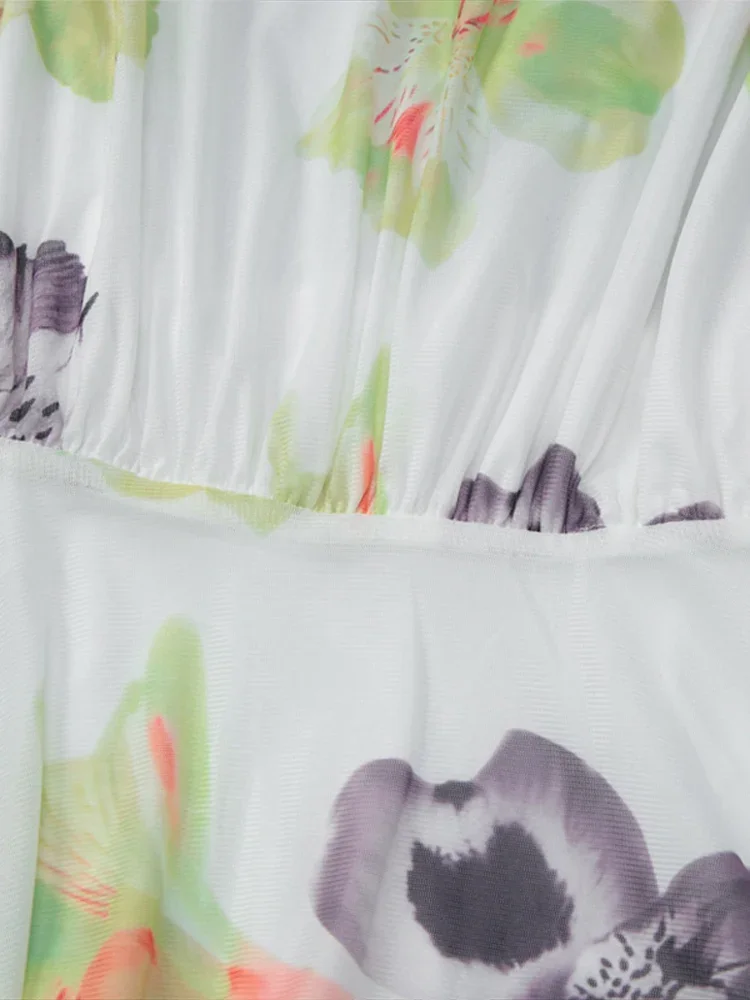 Damen-Minikleid mit Blumendruck, Neckholder-Ausschnitt, ärmellos, offener Rücken, elastische Taille, gerüschter Saum, für den Sommer, Strandurlaub – Detail 3