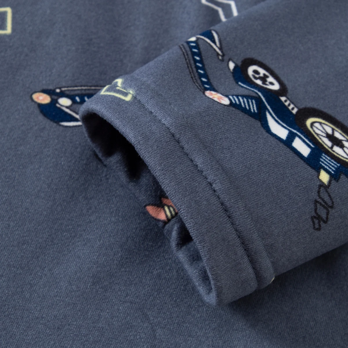 2-teiliges Herbst-/Winter-Set für Jungen mit Dinosaurier- und Autodesign, warmes Unterwäsche-Set, bequeme, dicke Schlafanzughose und Schlafhose. – Detail 9