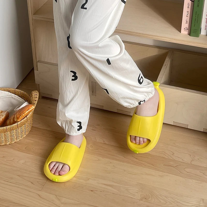 Funny Lovely Banana Slippers Women Anti-slip Eva Soft Thick Sole Sandals Bathroom Slipper Female 2024 Summer Fruit Shoes