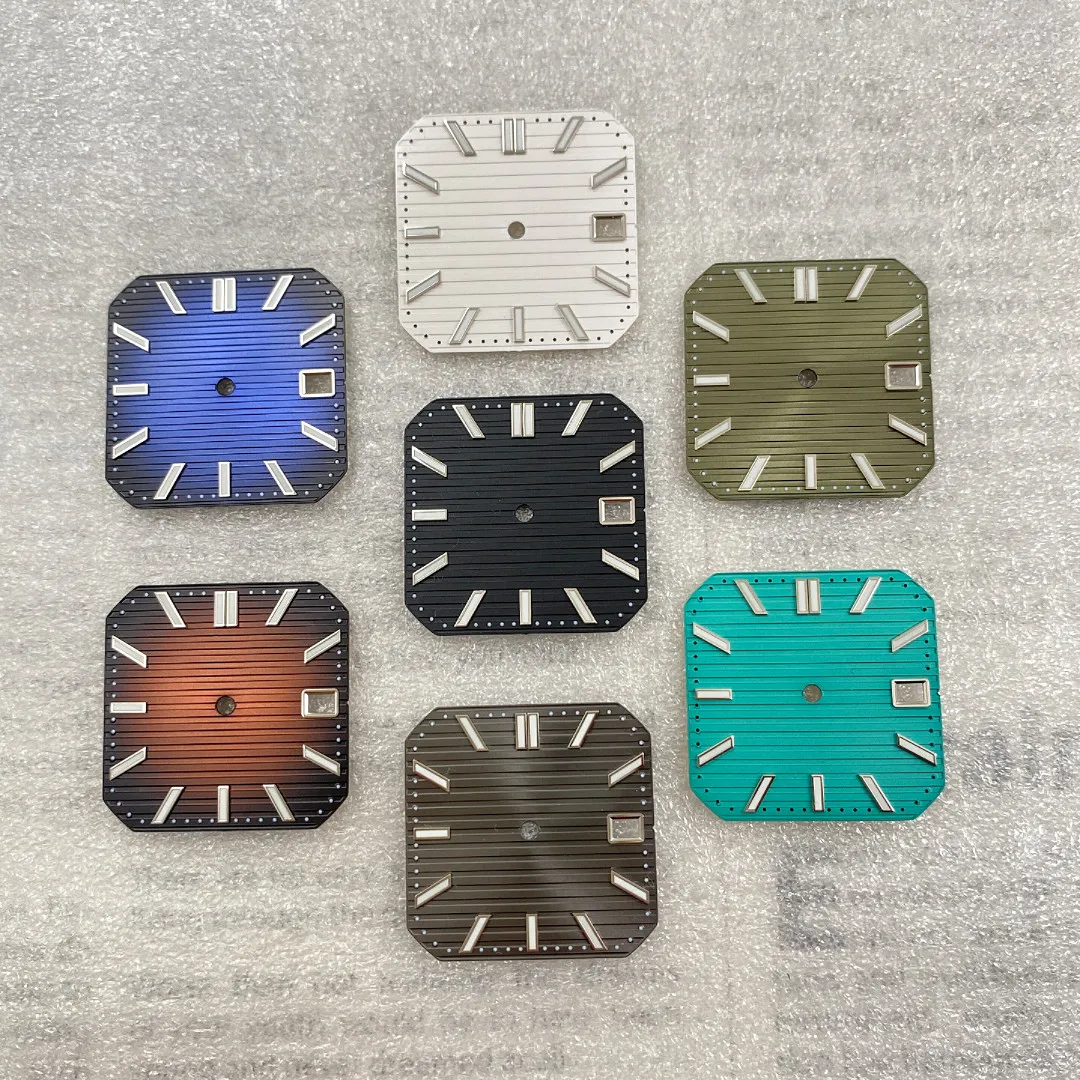 

NH35 Квадратный циферблат 27,5 мм Изготовленный на заказ механический циферблат часов с маркерами дубинки Зеленые светящиеся стрелки Подходит для механизма NH35