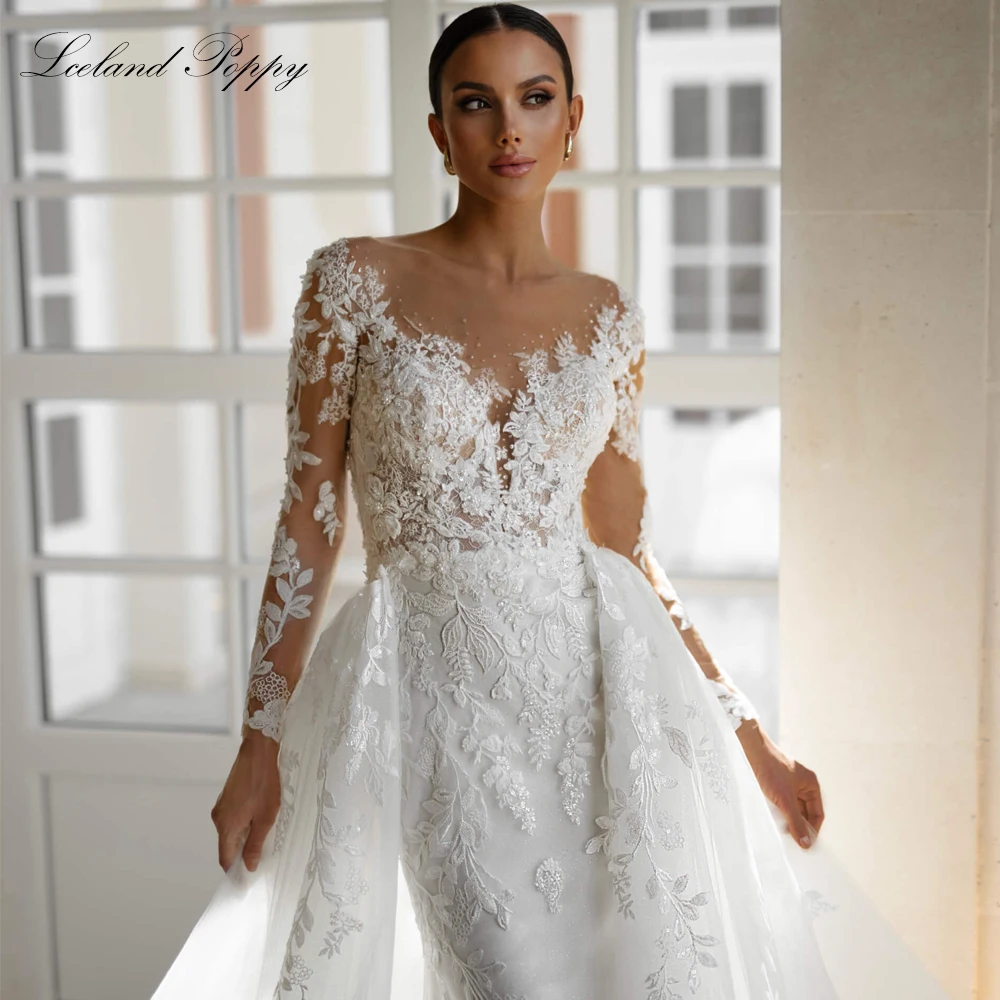 ไอซ์แลนด์ Poppy ที่กําหนดเอง 2 ชิ้นชุดเดรสเมอร์เมด Scoop คอลูกปัดลูกไม้ชุดเจ้าสาวที่ถอดออกได้รถไฟ