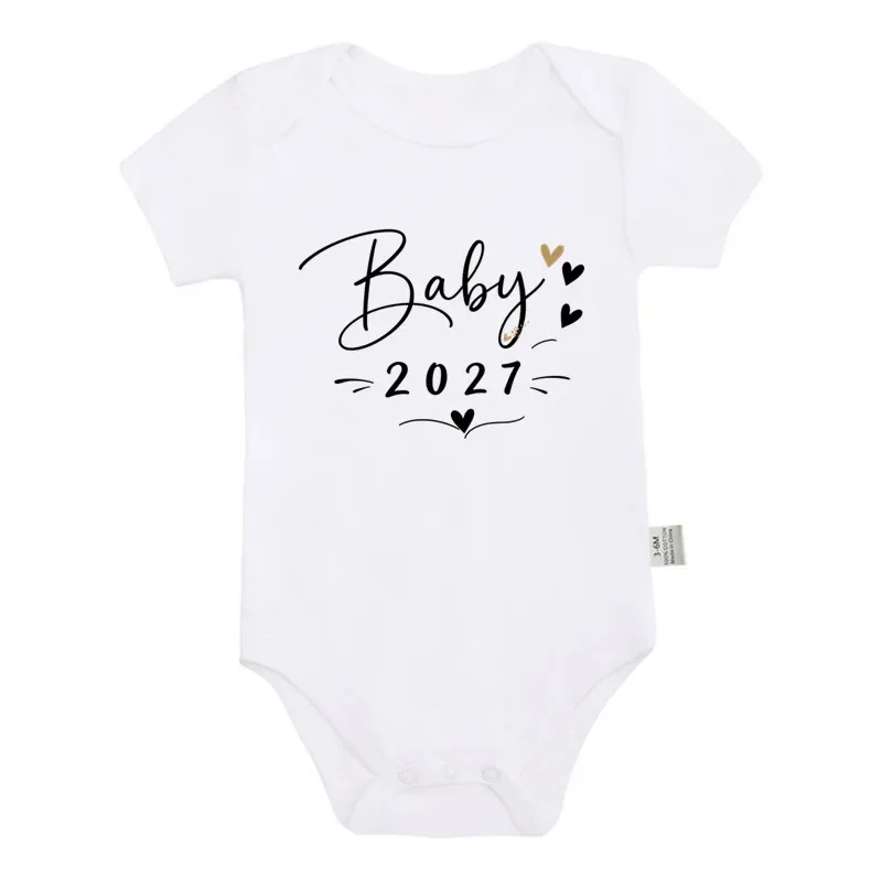 Combinaison Bébé 2027 pour Annonce de Grossesse, Imprimé Cœur, Manches Courtes, Grenouillère en Coton pour Nouveau-né, Tenue Révélatrice de Sexe 2 Combinaison Bébé 2027 pour Annonce de Grossesse, Imprimé Cœur, Manches Courtes, Grenouillère en Coton pour Nouveau-né, Tenue Révélatrice de Sexe 2