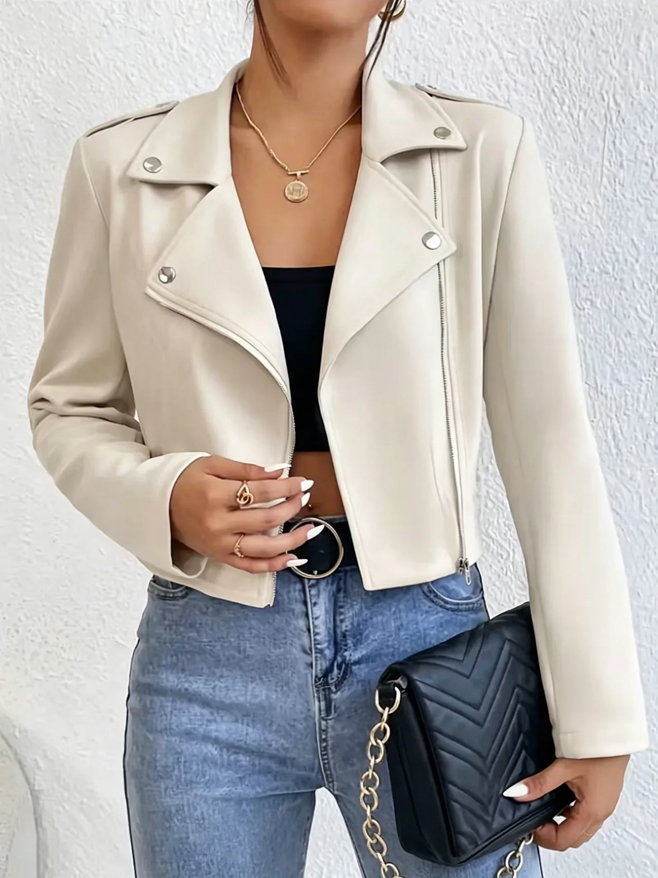 Women's Slim Fit PU Leather Jacket Short Fashionable Versatile Motorcycle Jacket for Spring And Autumn