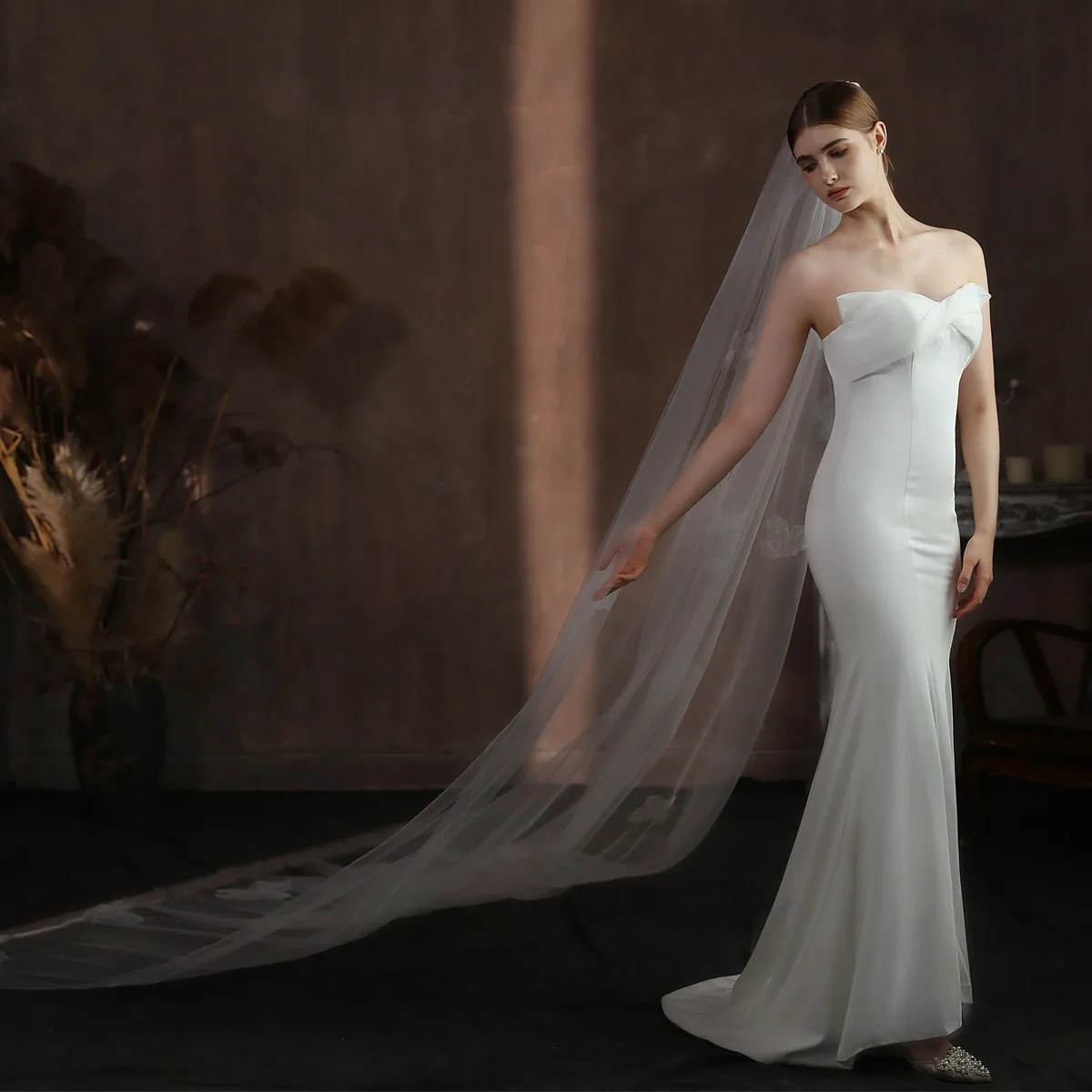 2024 Long Wedding Veils 2.7*2m Tulle with Big Flower Applique Ivory Long Bridal Veils Top Quality Veil with Comb