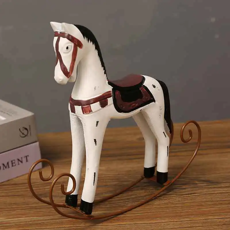 American style retro rocking horse ornaments, resin crafts, living room study desk decorations, children's gifts, clapping props