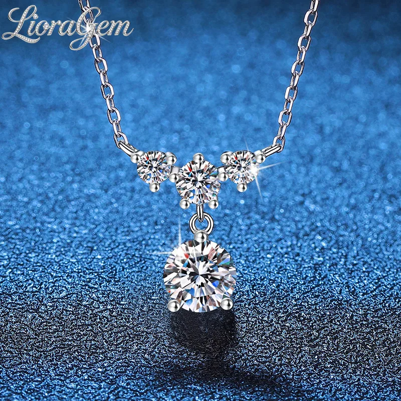 

LioraGem 1.5-carat D Color Moissanite Necklace, Women's Simple Tassel Moissanite Necklace Platinum PT950 Stamp