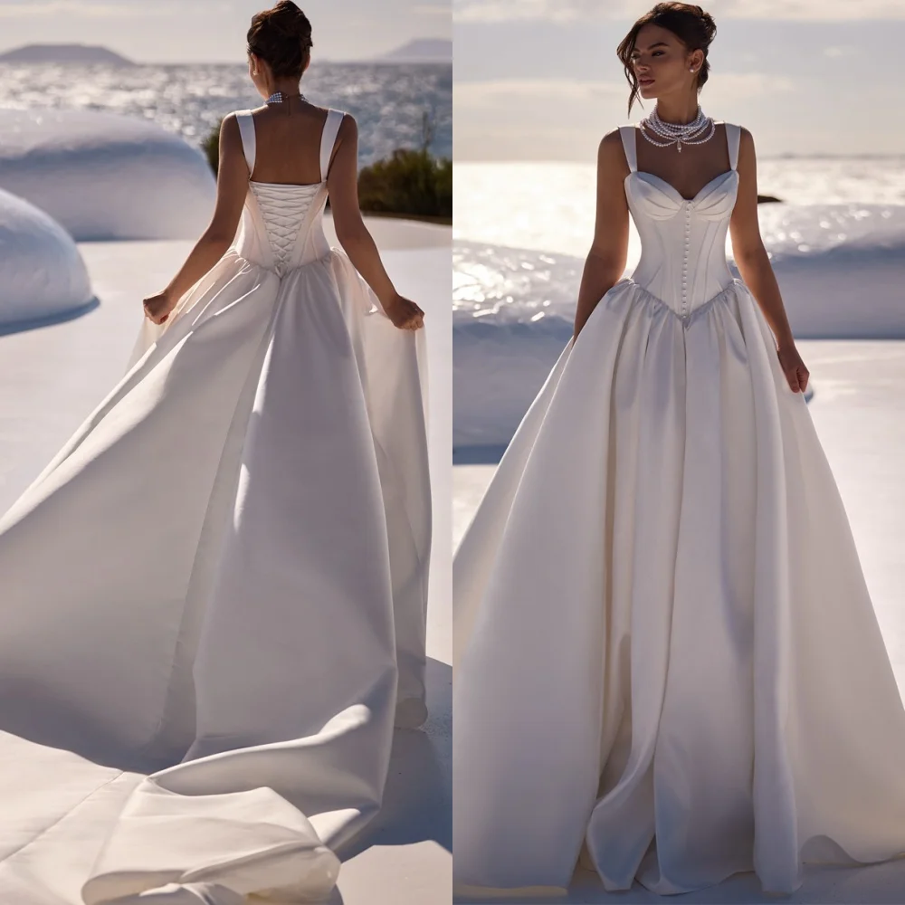 Abiti da sposa classici personalizzati in raso per donna Abiti da sposa senza spalline con lacci sul retro Abiti da sposa con perle affascinanti