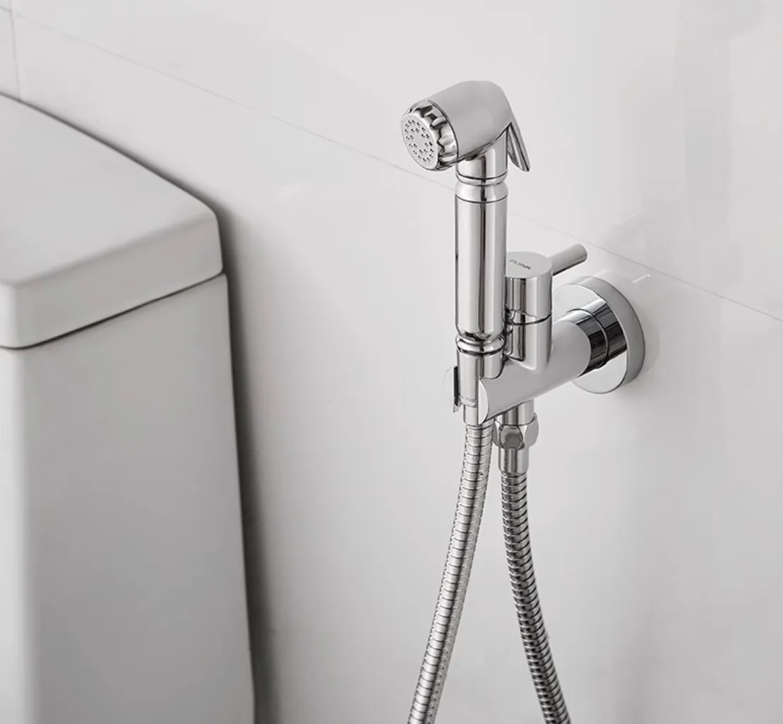 High Quality Modern Brass Bidet Sprayer Toilet Shower Set Handheld Health Faucet Triangle Valve Wall-Mounted for Bathroom Use