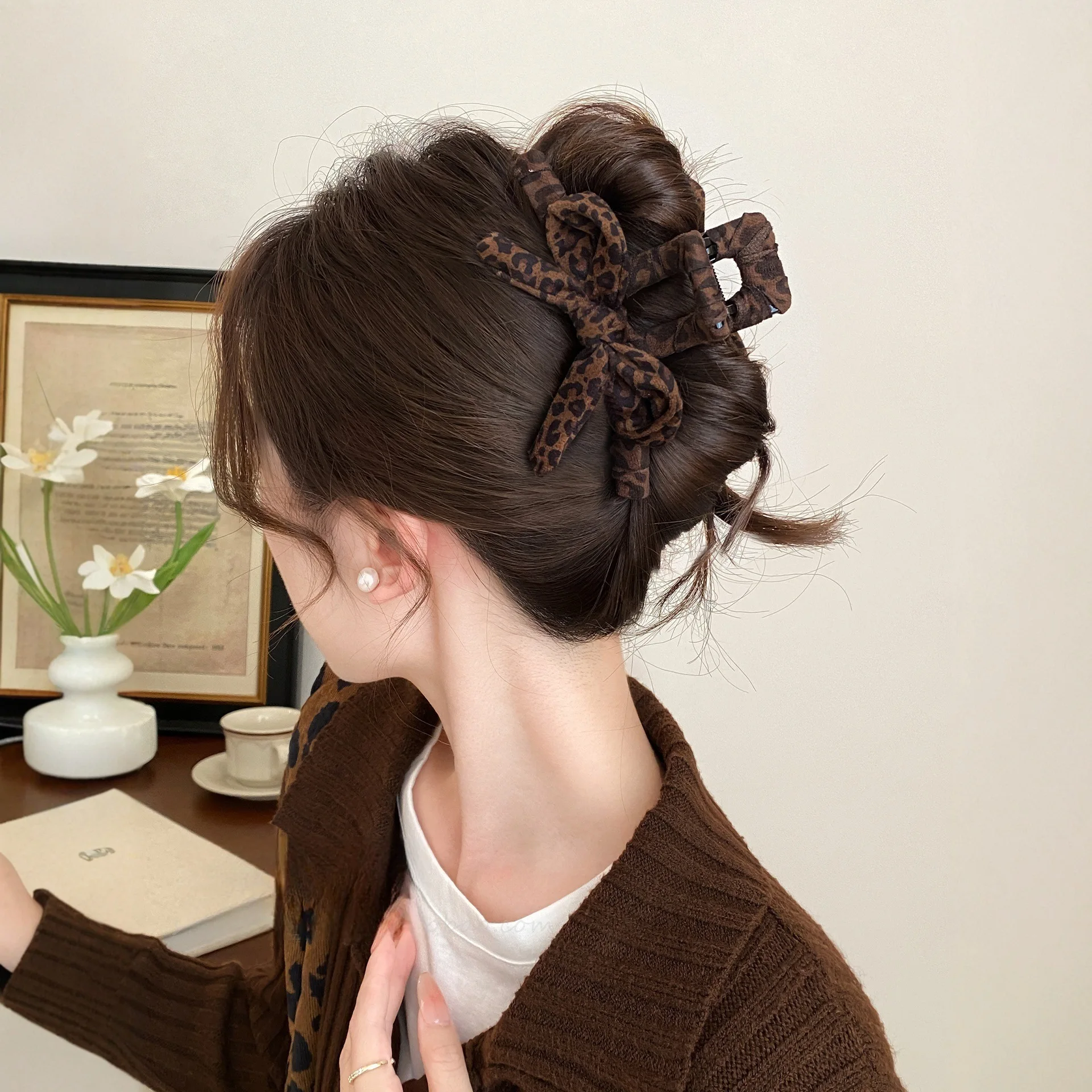 ليوبارد طباعة الاكريليك الشعر المشابك مخلب كليب للنساء فتاة النسيج القوس انتزاع القرش كليب خمر العصرية العمل اليومي أغطية الرأس جديد م