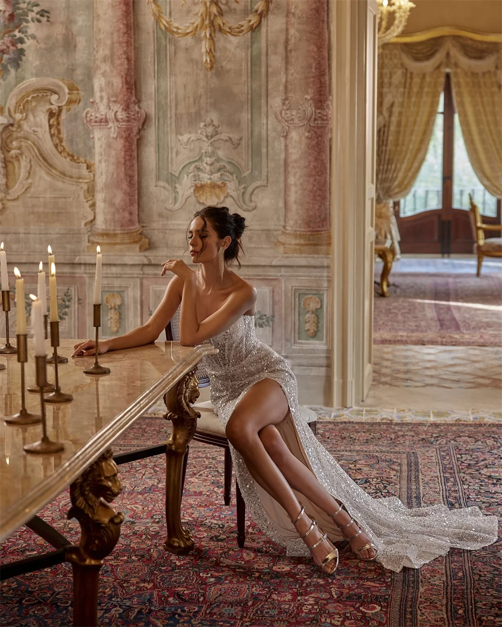 Tokyo personnalisé argent bretelles robes de mariée sans manches dos Zip côté haute fente robes de mariée Court Train robes de mariée