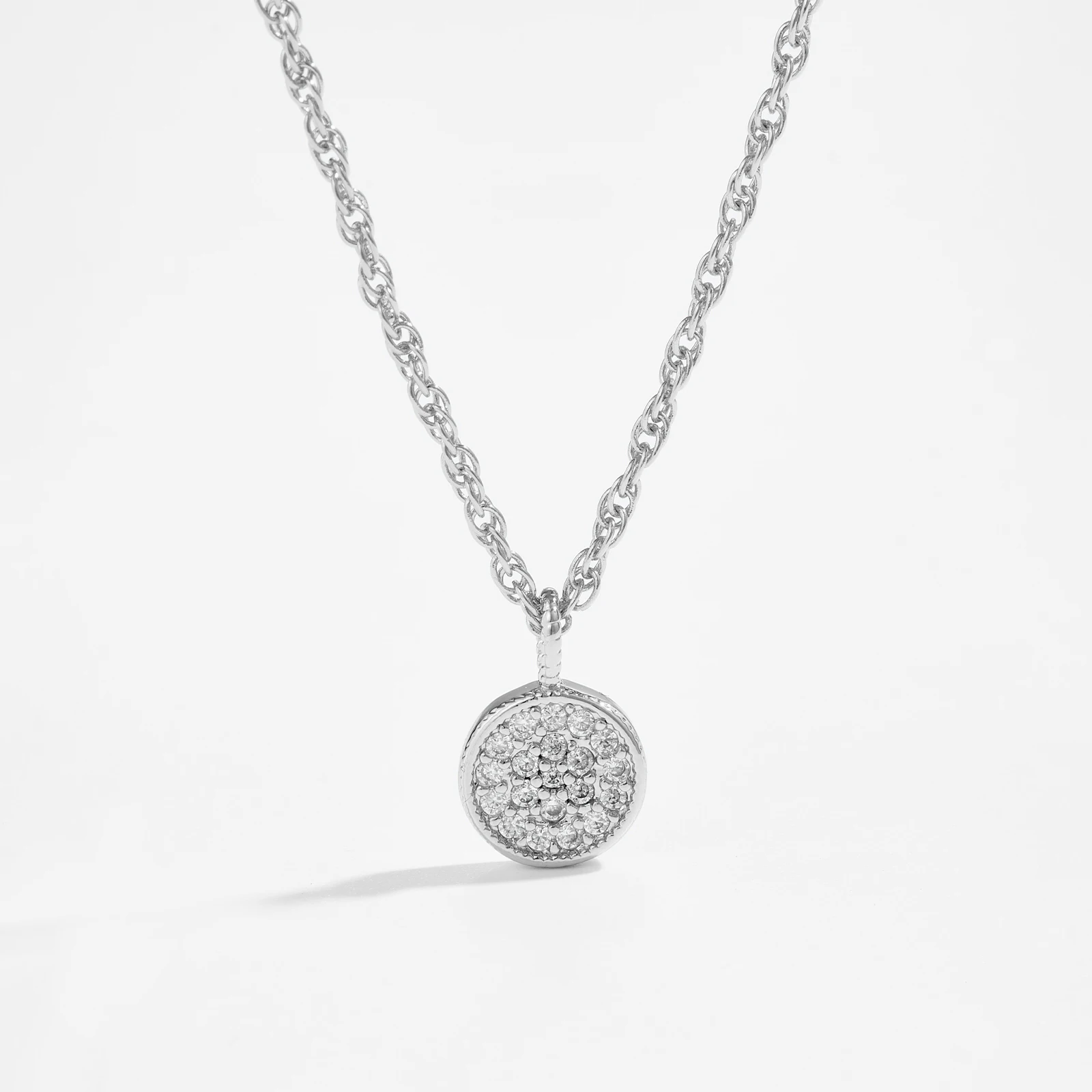 

VEWANT 925 Sterling Silver Round Pendant CZ Zircon Thick Chain Necklace 2025 Women Luxury New Fine Party Gift Jewelry