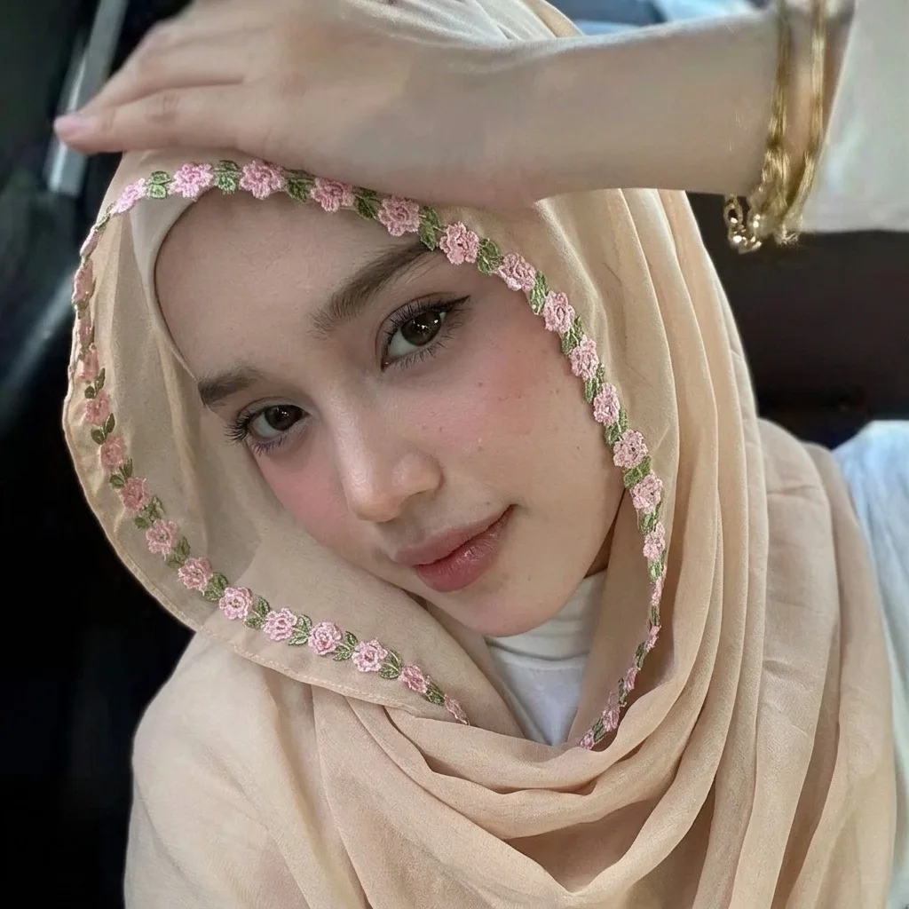 

Новый женский шифоновый вышитый платок-хиджаб из Малайзии, длинный шарф-шаль, мусульманские платки, банданы, буфанда, фулярд