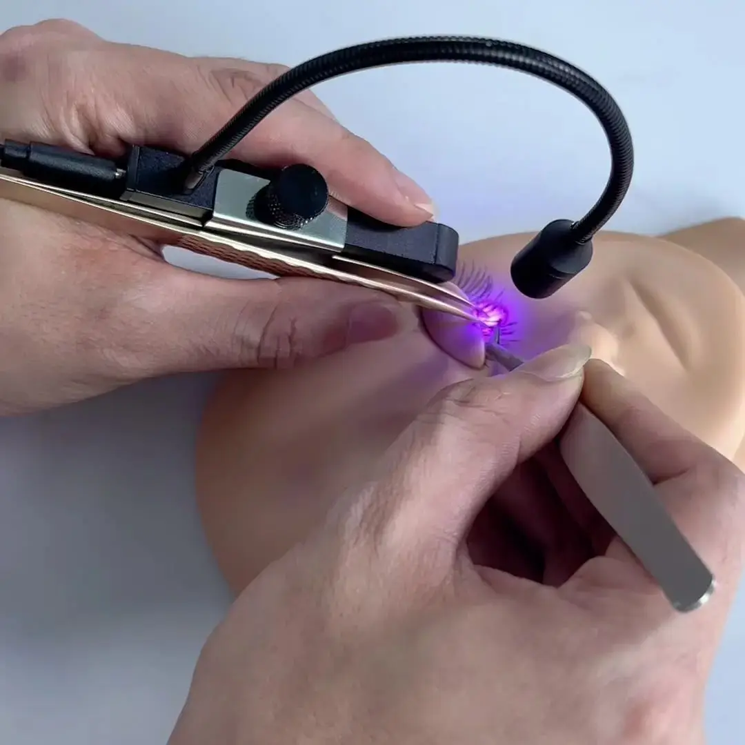 Wimperpincetlamp voor valse wimperverlenging UV-lijmuitharding, voetpedaalschakelaar, draagbare LED ultraviolet lichtuithardingslamp