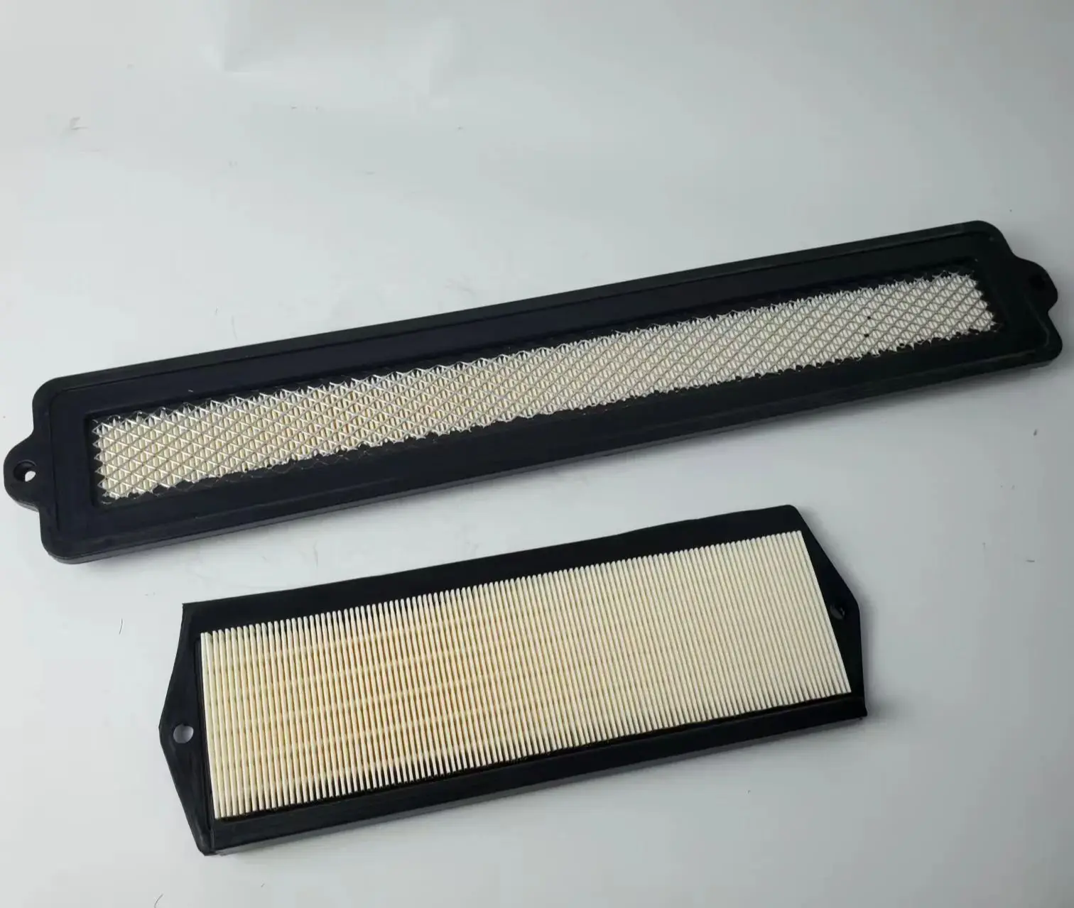 

Комплект воздушного фильтра салона (замените 6677983 и 6678207)