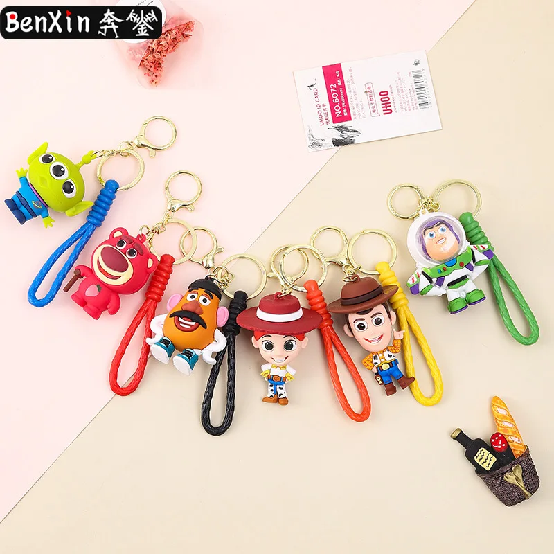 سلاسل مفاتيح دمية كرتونية إبداعية من مينسو، ومعلقات سيارة، وحقائب مدرسية رائعة للزوجين، وزخارف مفاتيح