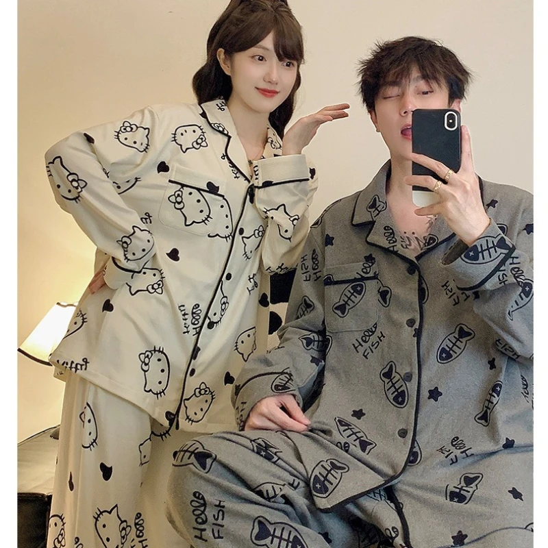 ชุดนอนคู่รักลายเฮลโลคิตตี้ใหม่ ซานริโอ้ ลายแมวและปลา สำหรับฤดูใบไม้ผลิและฤดูใบไม้ร่วง ลายการ์ตูน แขนยาว กางเกงขายาว ชุดนอนนักเรียน ชุดนอนใส่บ้าน