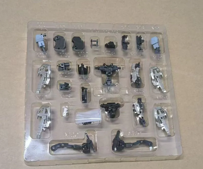 在庫あり DABAN 8829 8830 8832 MG GAT-X105 ストライク適用合金スケルトンキットアニメアクションフィギュアロボットプラスチックモデルおもちゃ