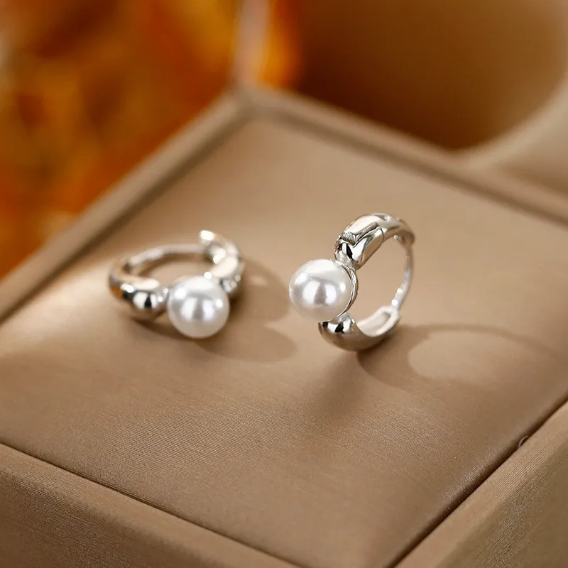 2024 Trend Korean Kpop Gold Color Simple Cute Pearl Ear Clasp Hoop Earrings for Women Tiny Earrings Wedding Party Jewelry Gifts image 4