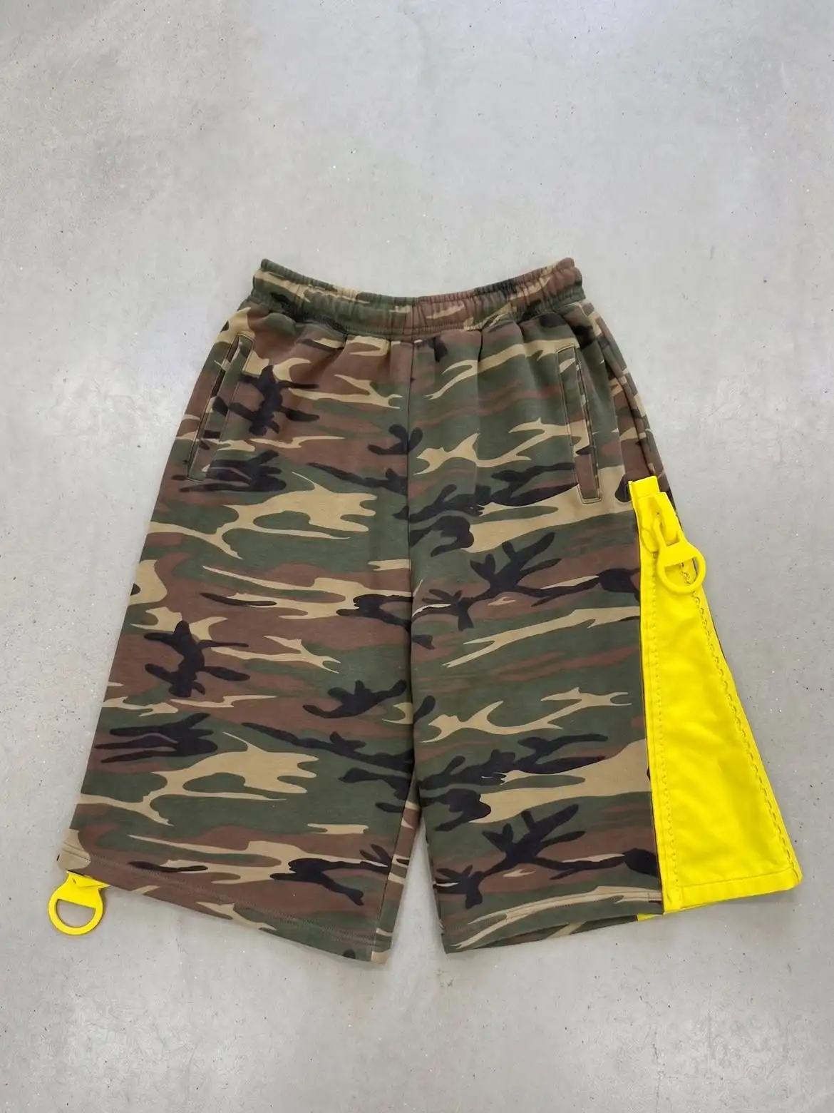 Y2K Camouflage Polka Dot Men Women Hip Hop Shorts Side Big Zip Decoration Wide Leg Shorts vintage Streetwear Casual Clothing
