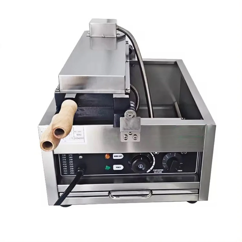 Cute bear-shaped waffle maker for home kitchens and family gatherings, commercial kitchen equipment for children's breakfast