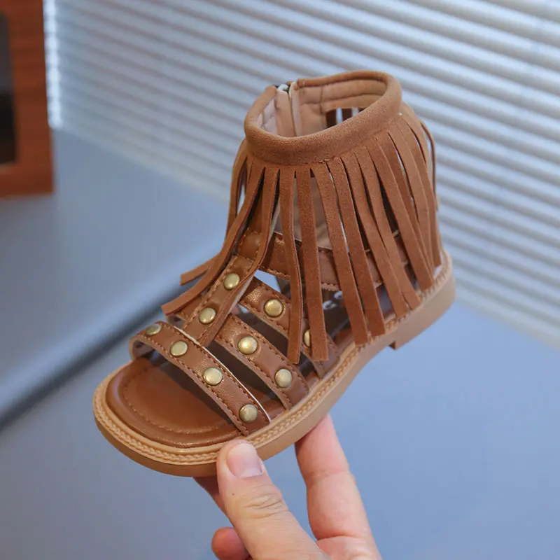 

Ankle Sandals for Girls Kids Rivets Tassels Designer Shoes Children's Roman Sandal 2025 Summer Girl Barefoot Shoes Flat 26-36