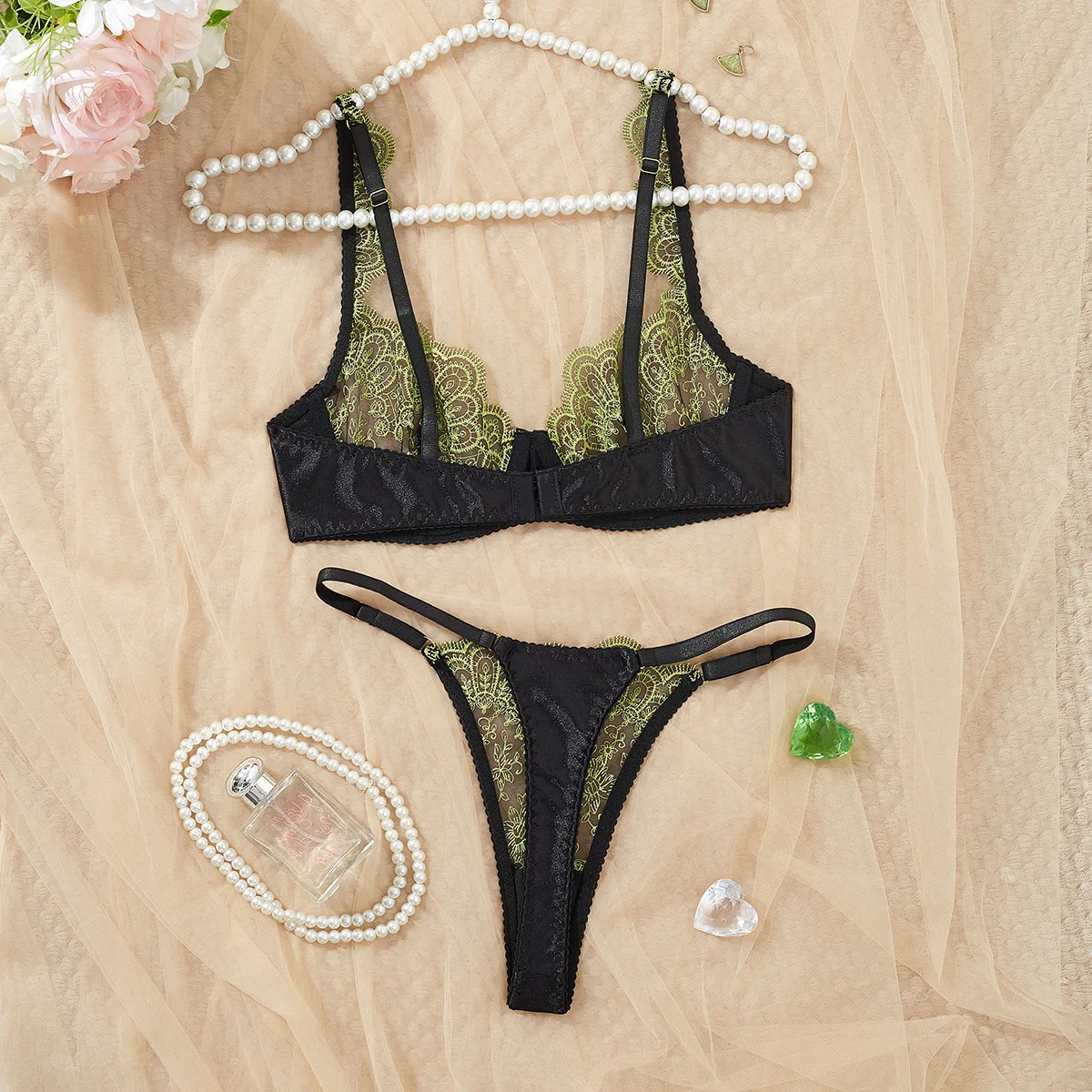 Sexy Lace Lightweight Bra Set Soft Underwire for Lift and Support Prevents Sagging Exquisite Embroidered Lingerie Two-Piece Set