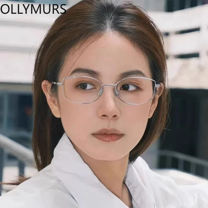 

OLLYMURS 2025 New Fashion Pure Titanium Metal Glasses Frame Women Lightweight Optical Ladies Myopia Goggles Frames
